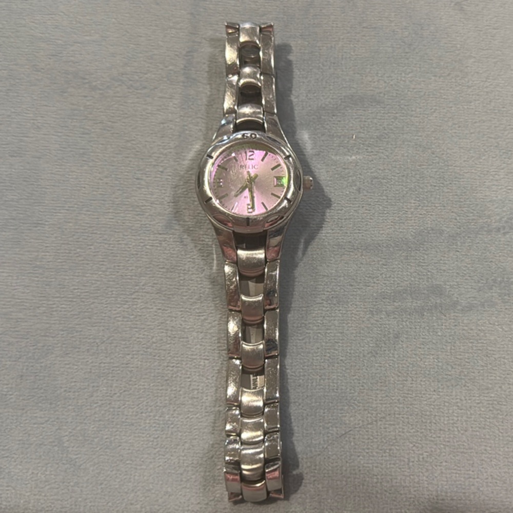 Relic Silver Watch Elegant Design Timeless Appeal